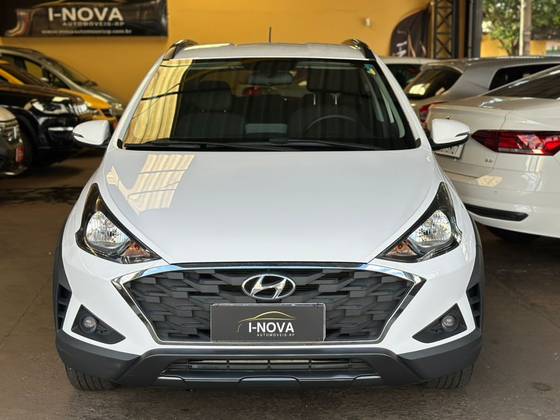 HYUNDAI HB20X 1.6 16V FLEX VISION MANUAL HYUNDAI HB20X 1.6 16V FLEX VISION MANUAL
